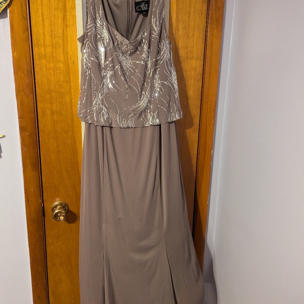 Mother of the bride/ groom dress